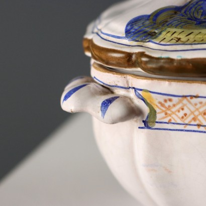 Salsiera con Coperchio in Maiolica di
