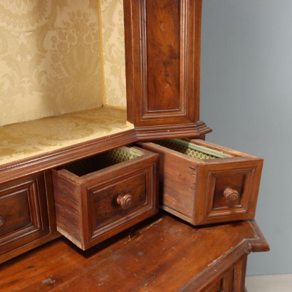 Credenza con alzata