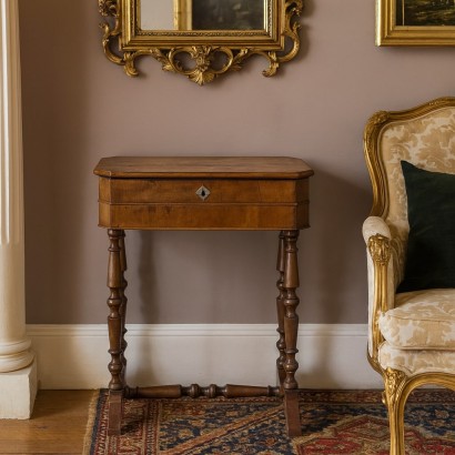 Tavolino,Tavolino da Lavoro in Noce