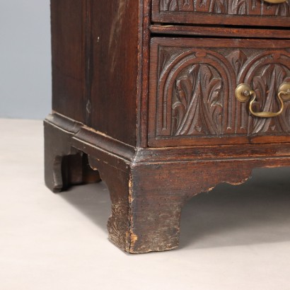 Drop-leaf desk, Drop-leaf desk in walnut stained oak