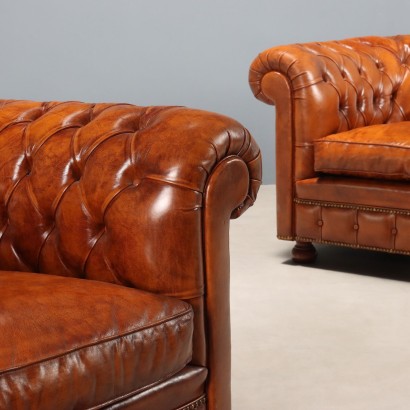 Paire de fauteuils, Paire de fauteuils de style Chesterfield