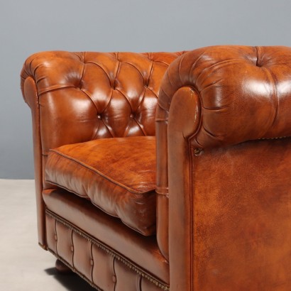 Paire de fauteuils, Paire de fauteuils de style Chesterfield