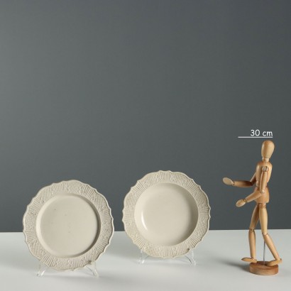 Gruppo di Quindici Piatti in Terraglia