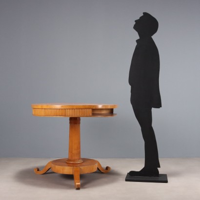 BIEDERMEIER TABLE, Biedermeier Table with Circular Section i