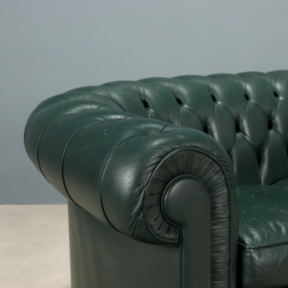 Divano tipo chesterfield,Divano due Posti Tipo Chesterfield