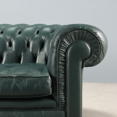 Divano tipo chesterfield,Divano due Posti Tipo Chesterfield