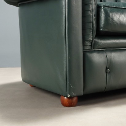 Divano tipo chesterfield,Divano due Posti Tipo Chesterfield
