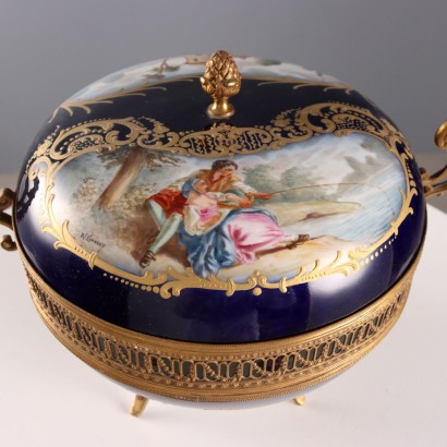 Caja de bronce y porcelana Blue Cob