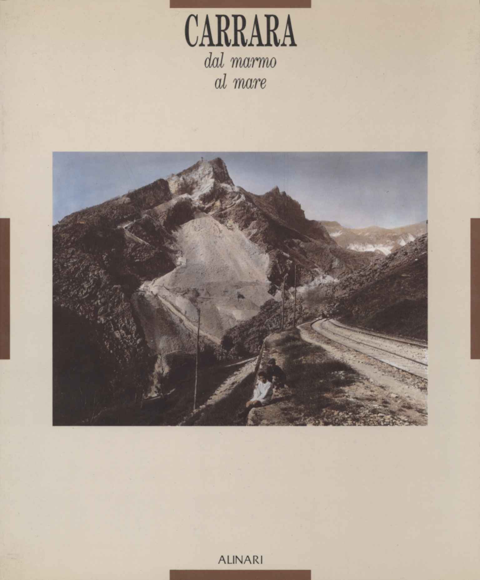 Carrara del mármol al mar