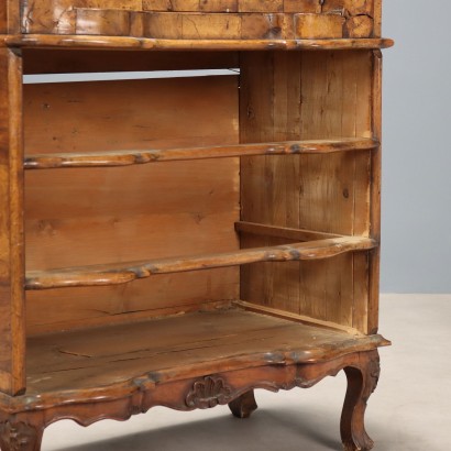 Klappschreibtisch, Klappschreibtisch im Walnussfurnier-Stil