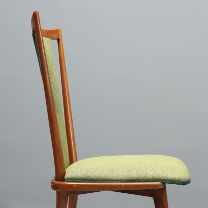 Huit chaises des années 1960
