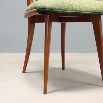 Huit chaises des années 1960