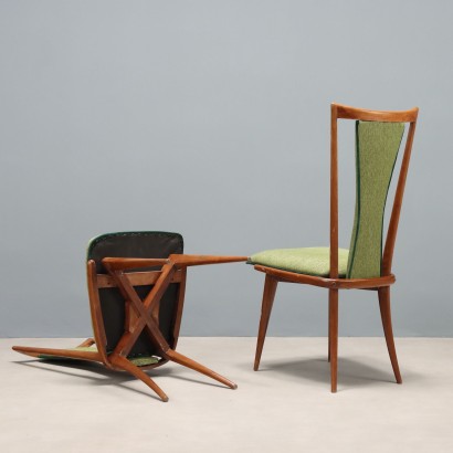Huit chaises des années 1960