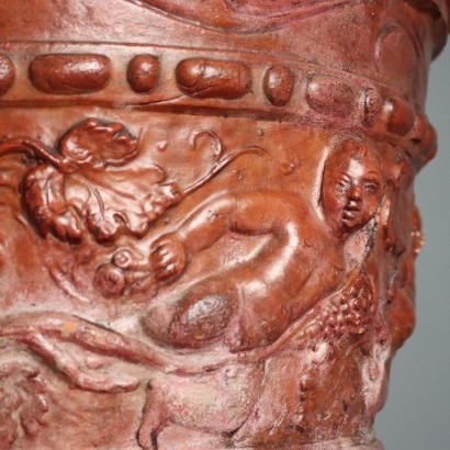 Große Terrakotta-Vase mit Ständer