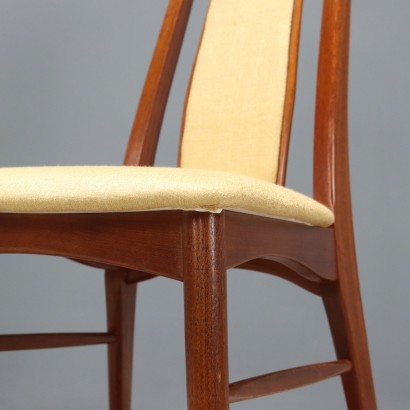 Vintage Esszimmerstühle aus Holz und Stoff, italienisches Design, 1960er_1328933 Sechs Stühle aus den 1960er Jahren