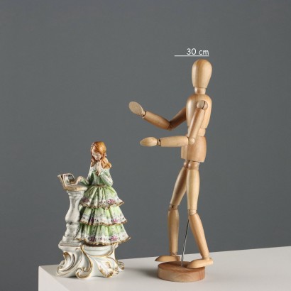 Antique Porcelain Figurine from the Capodimonte Manufactory, 20th Century_1330469 Porcelain figurine Manufacture of Ca