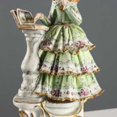 Antique Porcelain Figurine from the Capodimonte Manufactory, 20th Century_1330473 Porcelain figurine Manufacture of Ca