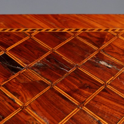 Table à jeux ancienne, placages divers, Italie, XVIIIe siècle_1330779 table de jeu marquetée