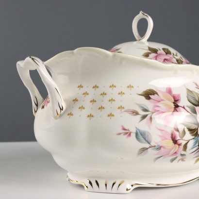 Marie Louise Dinner Service Royal Albert England 20th Century_1330858 "Marie Loui" Dinner Service