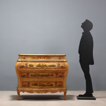 Commode de style baroque
