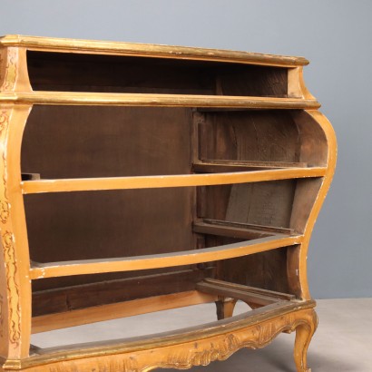 Commode de style baroque