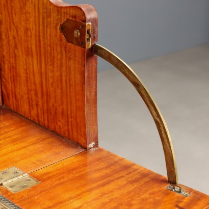 Englisches Bücherregal, englisches Bücherregal aus Satinholz