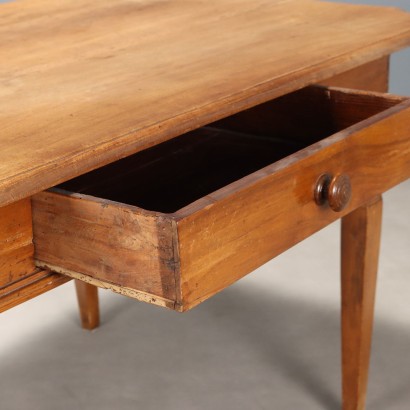 Tavolo,Tavolo in Noce