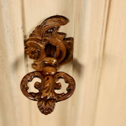 Sideboard, Nussbaum-Sideboard aus dem späten 20. Jahrhundert, Barock-Sideboard aus lackiertem Nussbaumholz