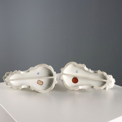 Par de candelabros de porcelana para hombre