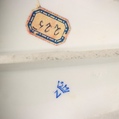 Par de candelabros de porcelana para hombre