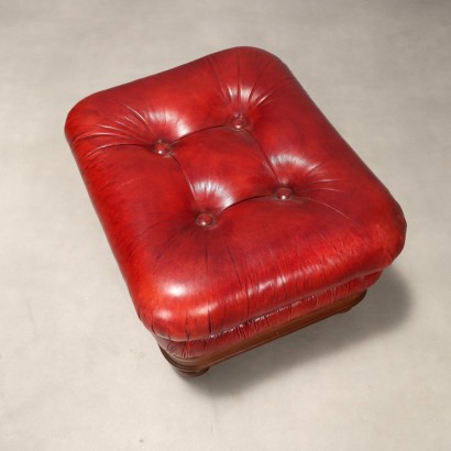 Paire de poufs en hêtre teinté noyer