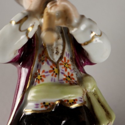 Paire d'enfants en porcelaine fabriquée