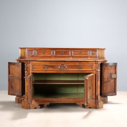 Sideboard, Barockes Nussbaum-Sideboard
