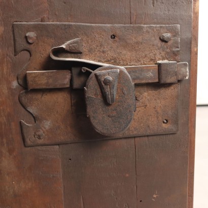 Sideboard, Barockes Nussbaum-Sideboard