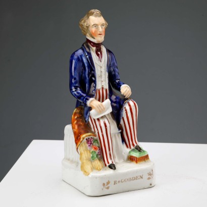 Sculpture en céramique de la manufacture du Staffordshire