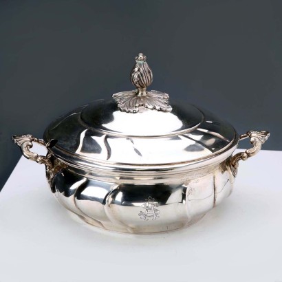 Cuenco de legumbres plateado de Christian F. Heise