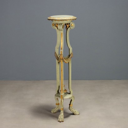 Neoclassical Style Vase Holder