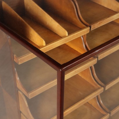 Vitrina de los años 40 - 0apost