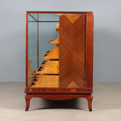 Vitrina de los años 40 - 0apost