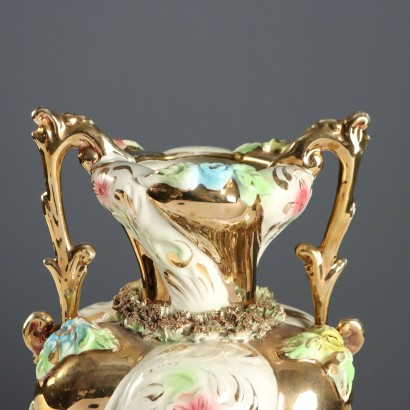 Par de jarrones con fabricación de platos