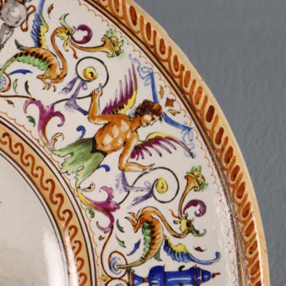 Coppia di Piatti in Maiolica