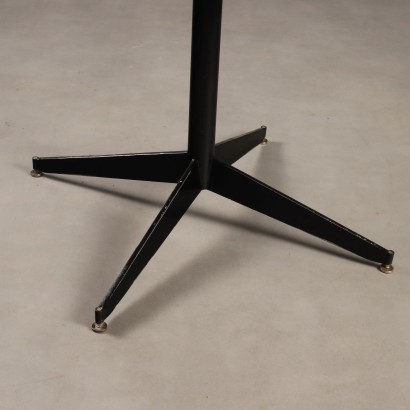 Vintage Round Table from the 60s, Vintage Round Table from the 60s, Vintage Round Table from the 60s, Vintage Round Table from the 60s