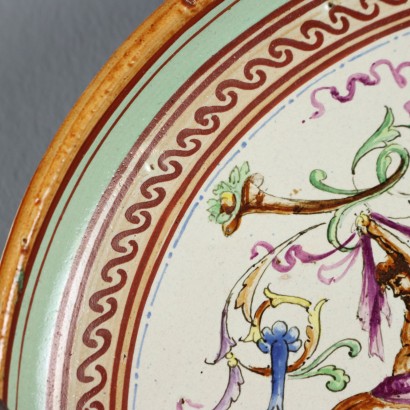 Assiette en faïence