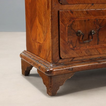 BEDSIDE TABLE, Bedside table in walnut and walnut burl