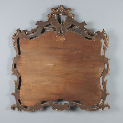 SPIEGEL, geschnitzter und vergoldeter Holzspiegel