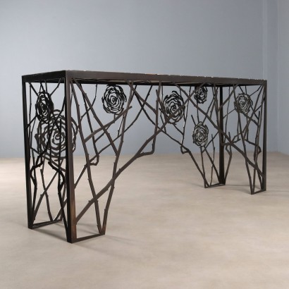 Konsole, Konsole aus Messing mit einem Motiv