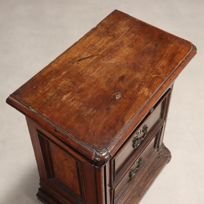 Mesita de noche, Mesita de noche barroca