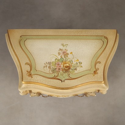 Paire de tables de chevet, Paire de tables de chevet de style baroque, Paire de tables de chevet de style baroque