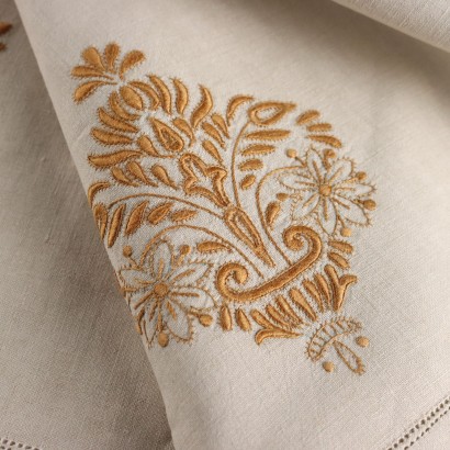 Embroidered Linen Tablecloth 187x162 cm