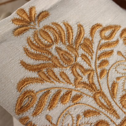 Embroidered Linen Tablecloth 187x162 cm